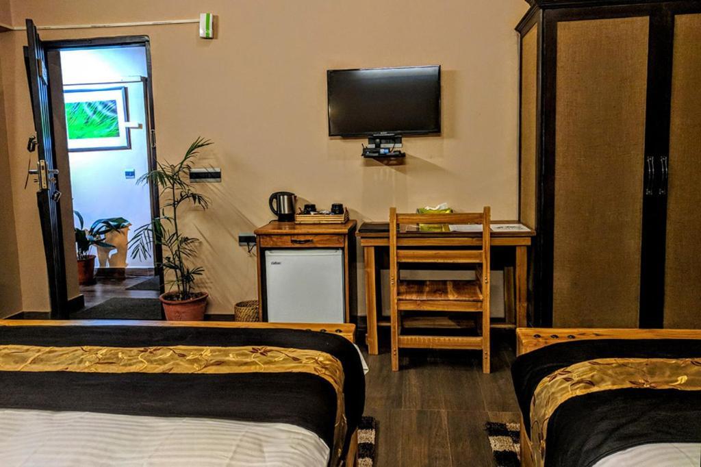 The Divine Hima Hotell Dharamshala Eksteriør bilde